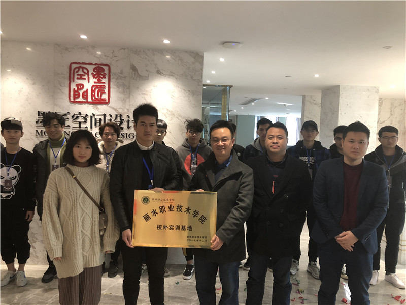 QQ图片20171213145014.jpg